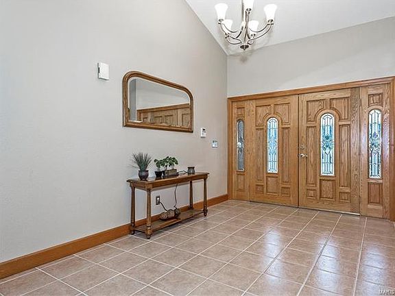 3rd image of 6 Eastway Ct