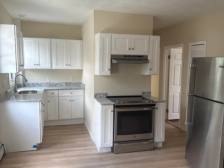 707 Douglas Ave #2 — Photo 1