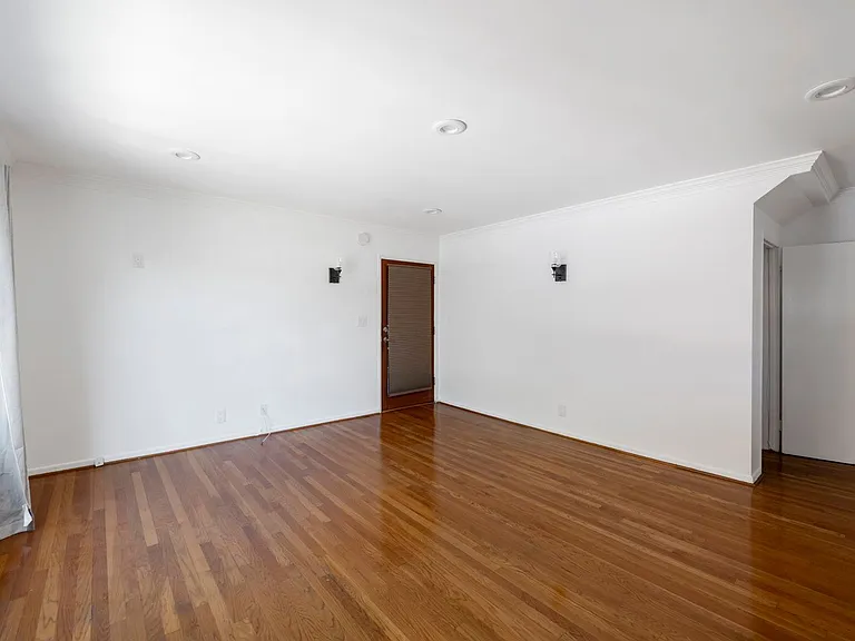 1008 N Stanley Ave #1A — Photo 8