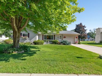 928 8th St SW, Faribault, MN, 55021