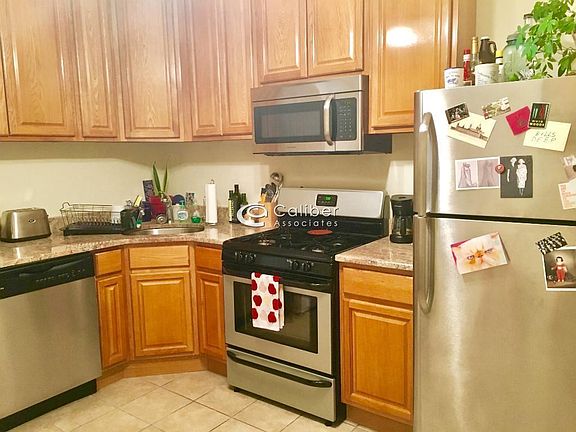 2nd image of 1040 Bushwick Ave APT B42
