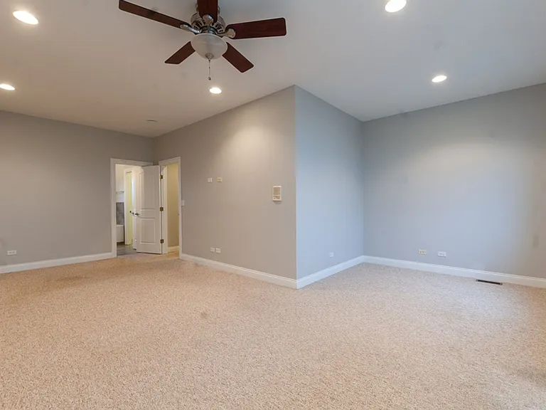 7016 W Medill Ave #1 — Photo 18