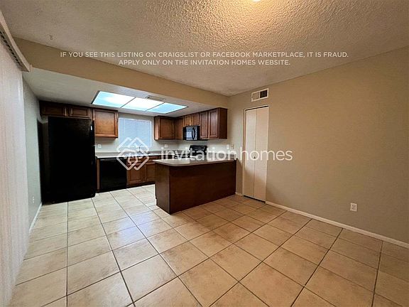 4th image of 5626 N 71st Ave