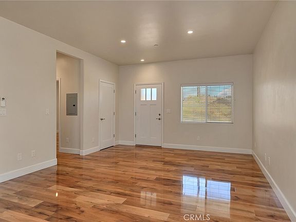 3rd image of 5522 Clark Rd