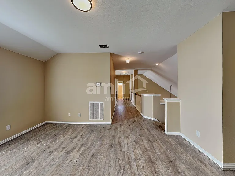901 Muirfield Rd — Photo 9