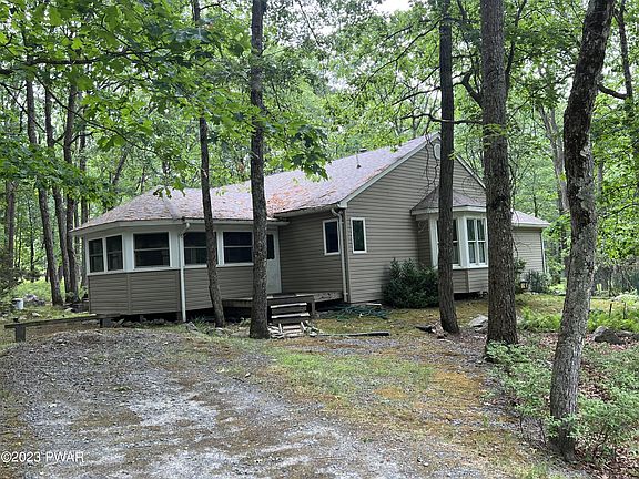4th image of 114 Lincoln Dr