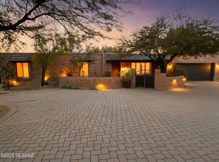 830 E Via Lucitas, Tucson, AZ 85718