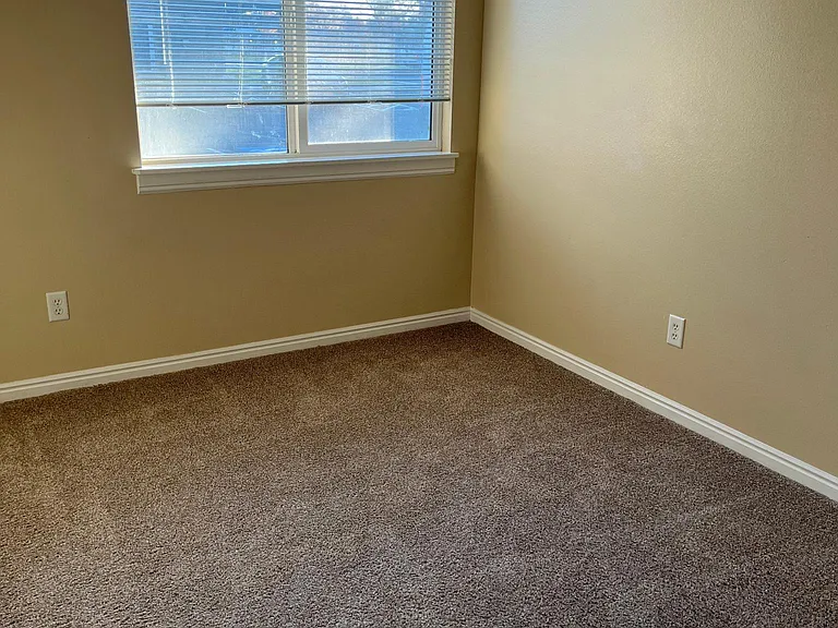 1505 S Garland St #102 — Photo 4