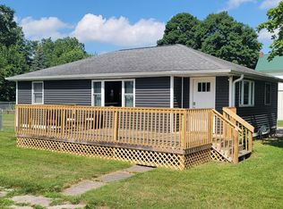 129 Oak St, Freeport, MI 49325