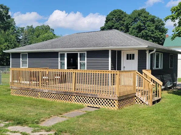 129 Oak St, Freeport, MI 49325