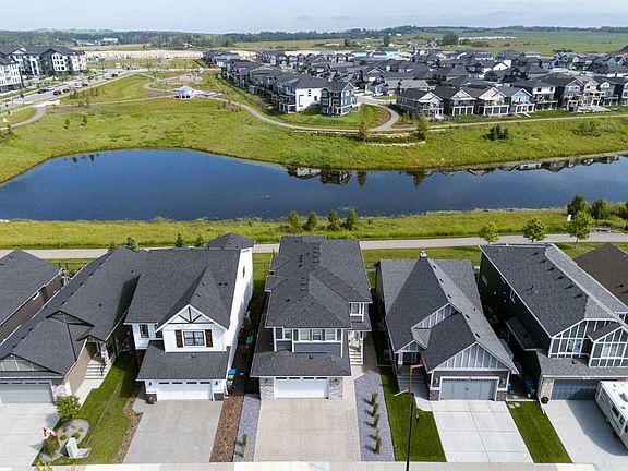 2nd image of 20 S Highwood Dr