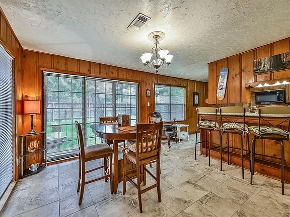 4th image of 1814 Viking Dr