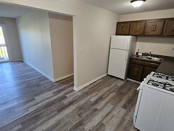 5th image of 1645 N Marywood Ave