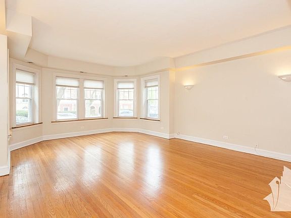 2nd image of 2141 W Arthur Ave