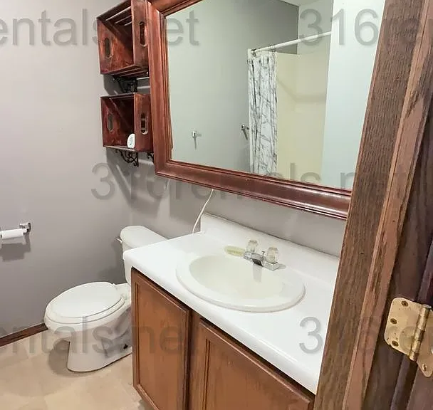 Empire Building Apartments — Photo 3
