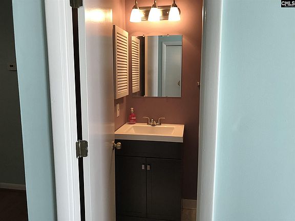 3rd image of 132 Seafarer Ln
