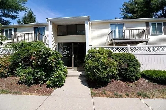 1 Village Hill Ln #4 — Photo 2