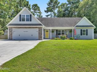 101 Old Dock Landing Rd, Sneads Ferry, NC 28460