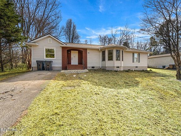 2nd image of 1304 Bluebird Dr