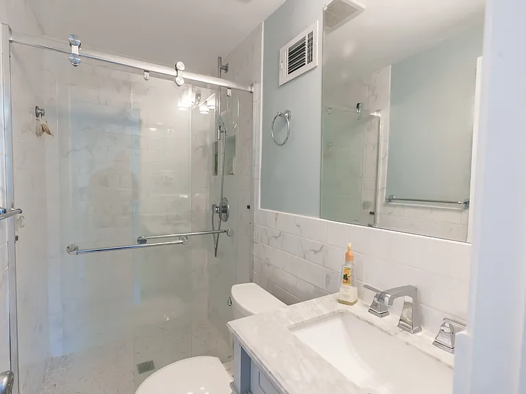 5776 Yellowrose Ct — Photo 15