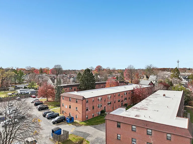 Springfield Green Apartments — Photo 22