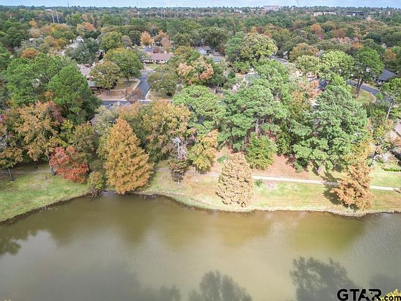 5th image of 3107 Lake Vista Cir