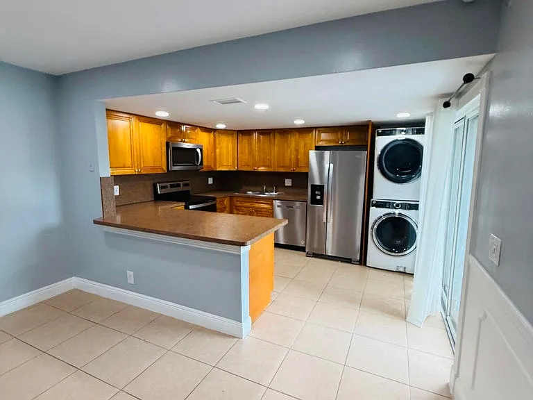 12134 Regal Ct E — Photo 5