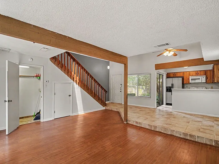 3150 Windchase Blvd — Photo 3