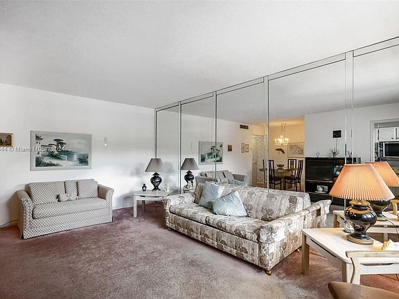 5th image of 1554 N 12th Ct APT 11B