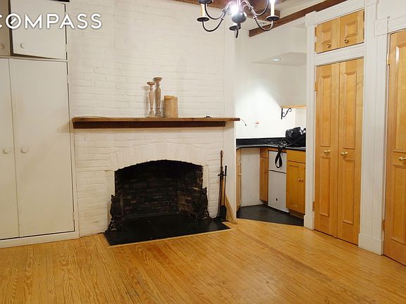 3rd image of 16 Christopher St APT 33