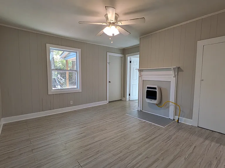 110 Dye St — Photo 5