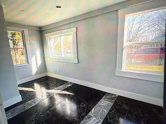 3rd image of 121 W End Ave