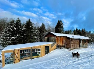 922 Crawford Trl, Westfield, VT 05874