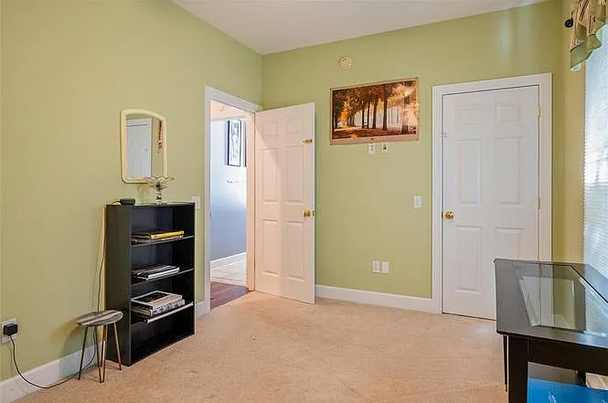 690 Hillside Ave — Photo 10