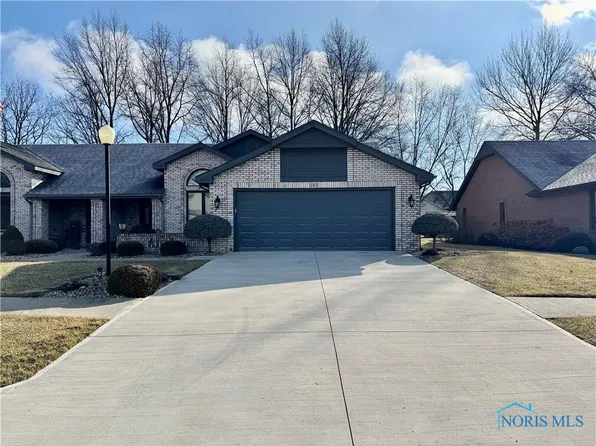 202 Hidden Timbers Dr, Ottawa, OH 45875