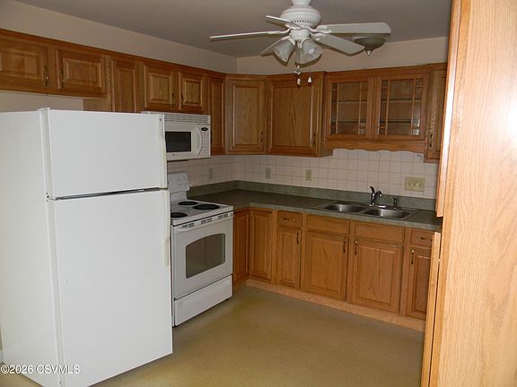 5th image of 15 Alvira Ct