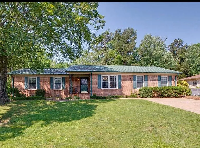 9626 Dortmund Dr SE — Photo 1