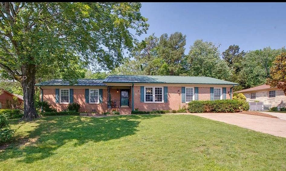 1st image of 9626 Dortmund Dr SE