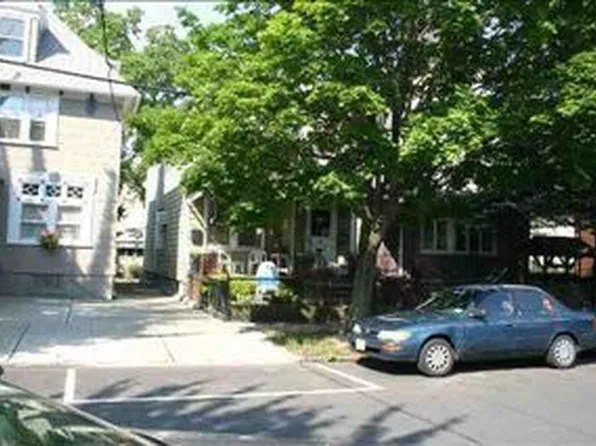 35 W 34th St, Bayonne, NJ 07002