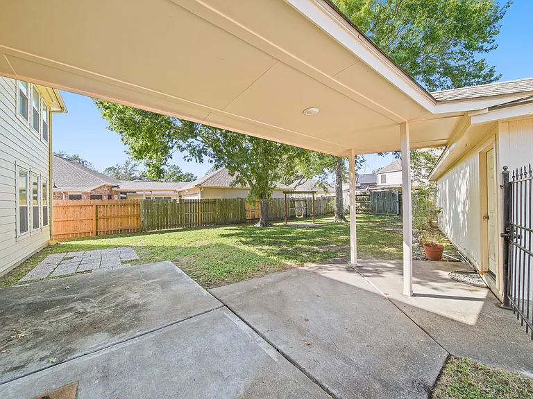 16322 Drystone Ln — Photo 5