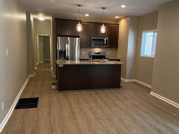 5th image of 427 N Linwood Ave