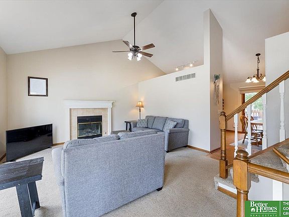 4th image of 15325 Nina St