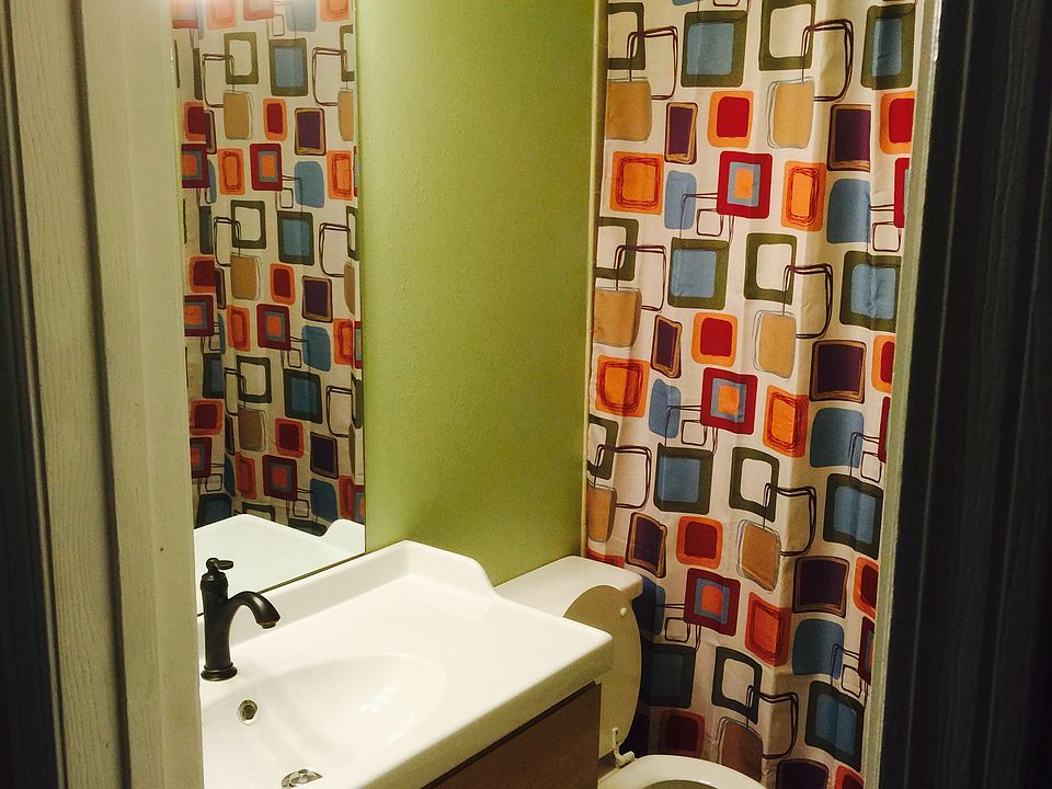2nd image of 509 Winnie Way