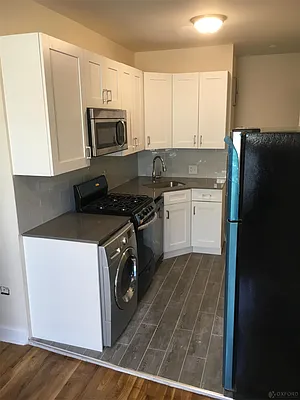 Rented by Oxford Property Group | media 42