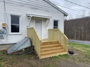 993 N Quaker Ln #2, Staatsburg, NY 12580