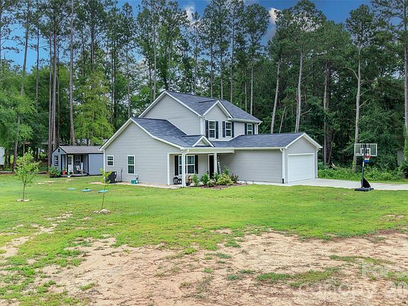 2nd image of 900 Providence Rd #10
