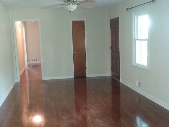 3rd image of 3620 Westminster Way