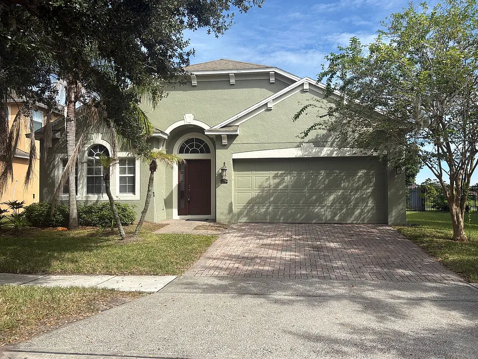12735 Boggy Pointe Dr