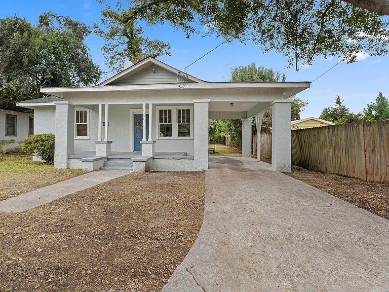 1307 Merry St — Photo 2