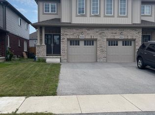 9525 Tallgrass Ave, Niagara Falls, ON L2G0Y2